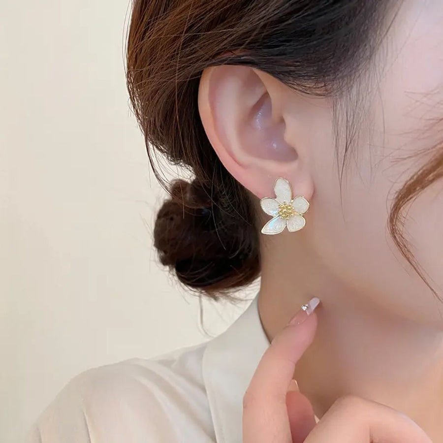Floral Twirl Earring